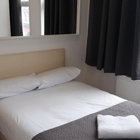 30 Willesden Lane Лондон Екстериор снимка