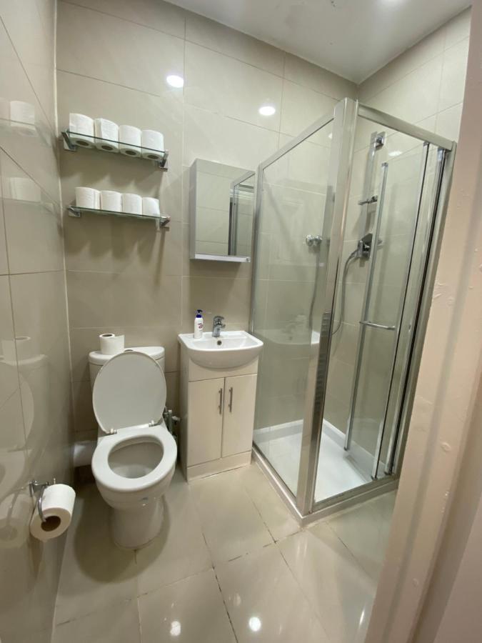 30 Willesden Lane Лондон Екстериор снимка