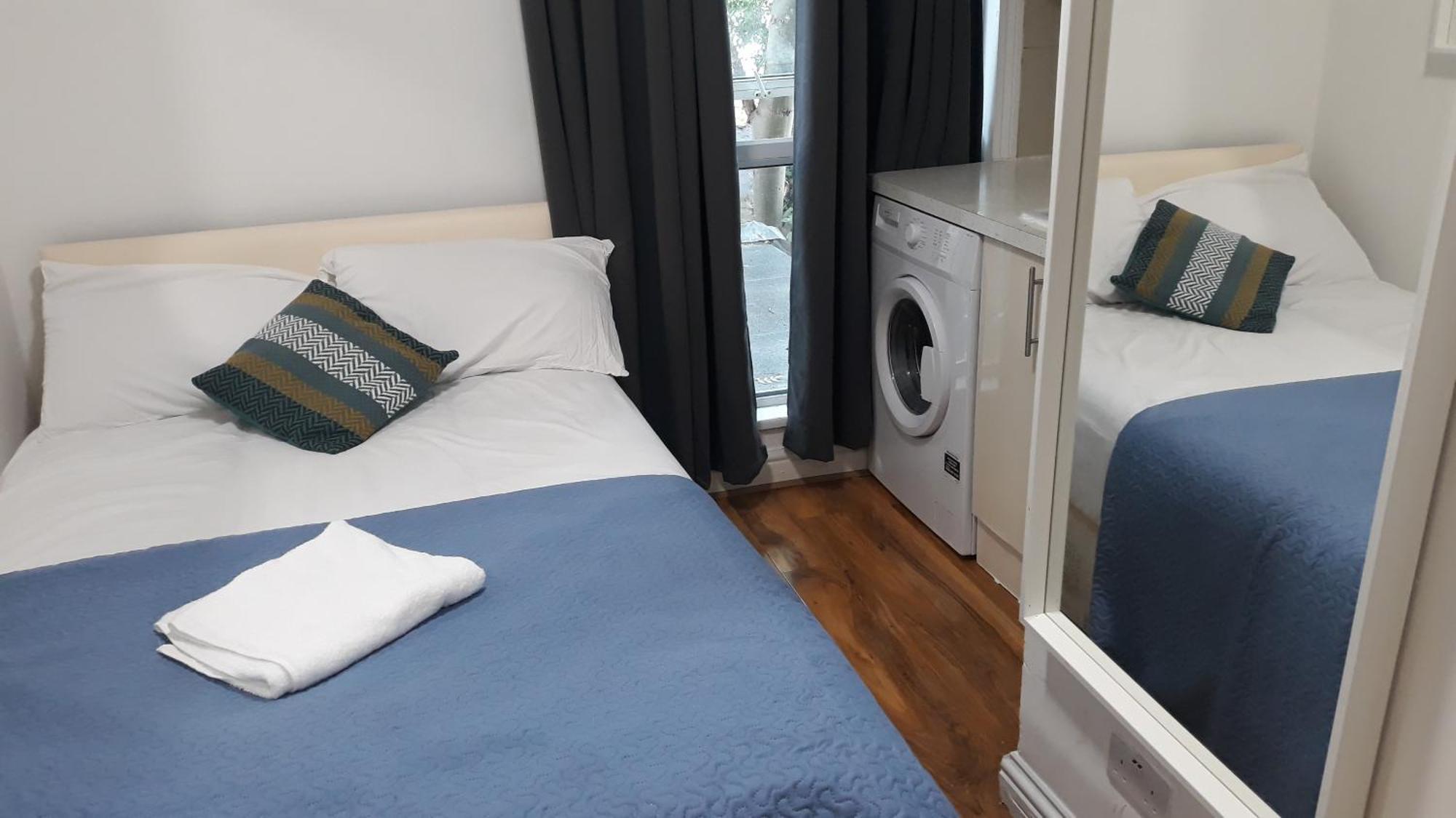 30 Willesden Lane Лондон Екстериор снимка